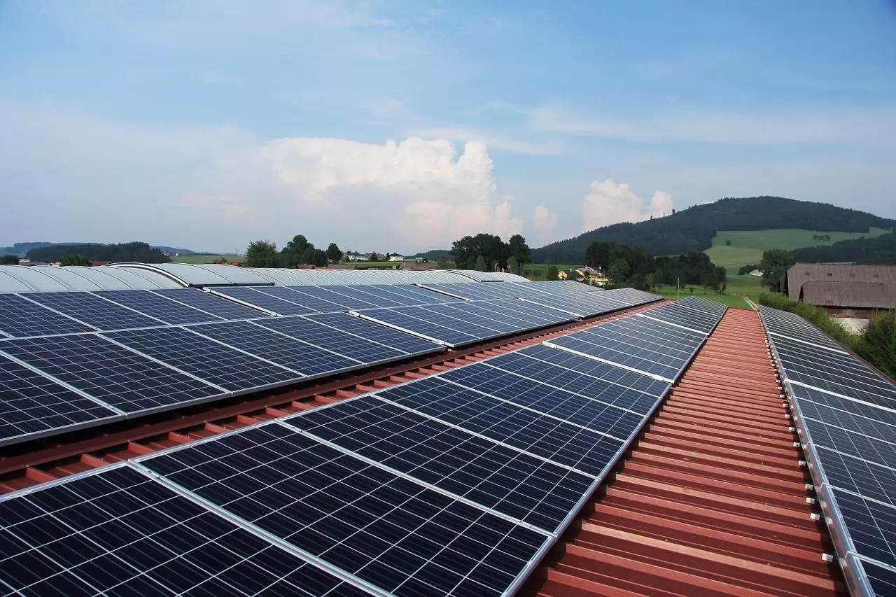  Oman opensthe Ibri II solar farmwitha capacity of 500 megawatts